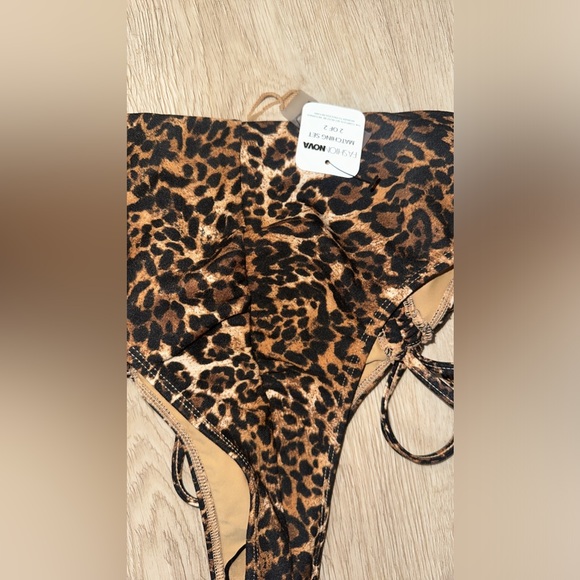 Leopard print bikini - Picture 2 of 7